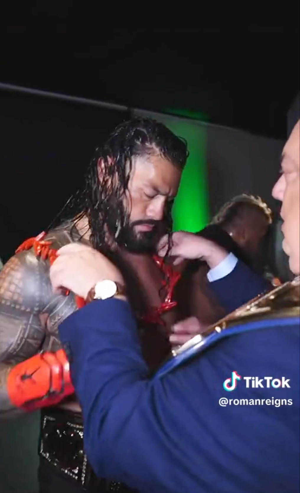 WWE Roman Reigns Backstage Preparing For Matches Is Fascinating To Watch