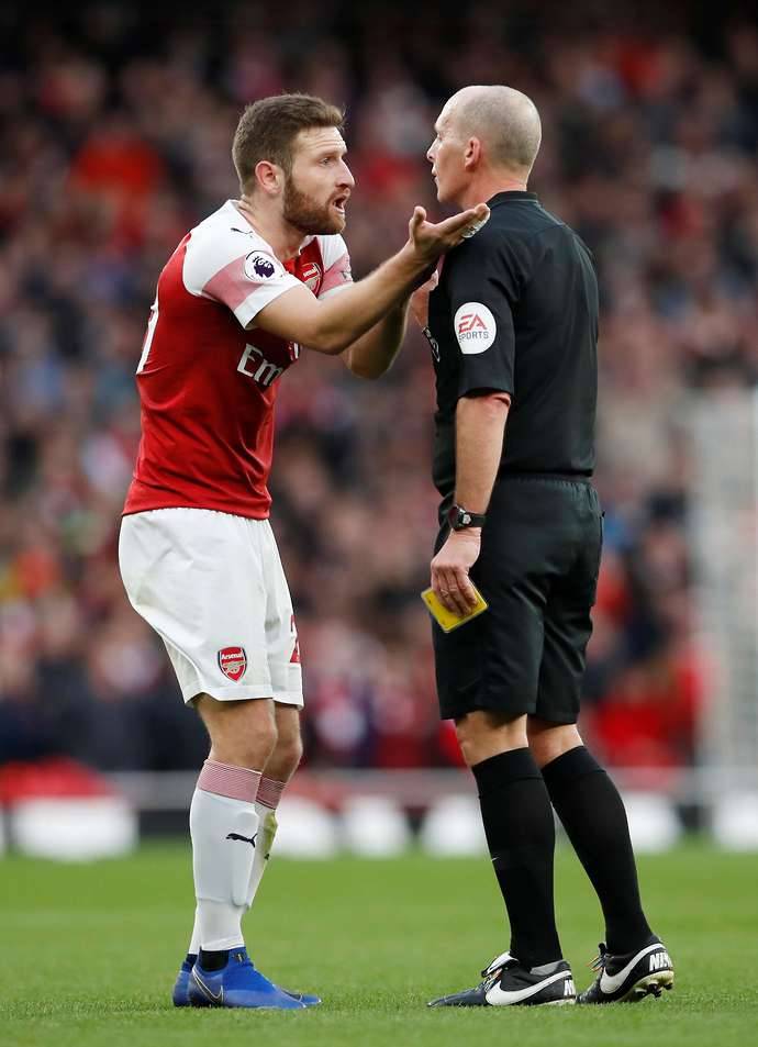 Study reveals which referee is luckiest and unluckiest for every PL ...