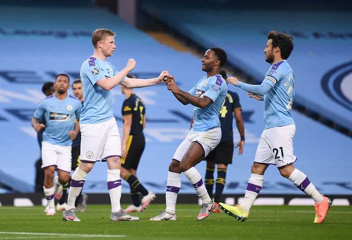 Man City will dominate with De Bruyne
