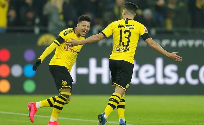 Sancho celebrates for Dortmund