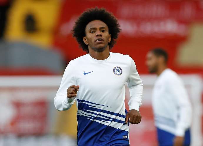 Willian warming up with Chelsea