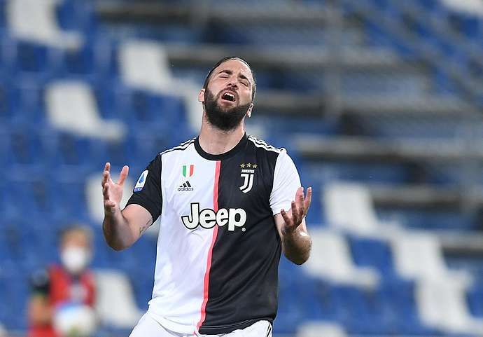Higuain with Juve