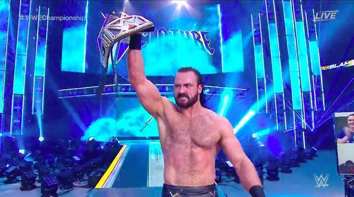 McIntyre defended his WWE title vs Orton