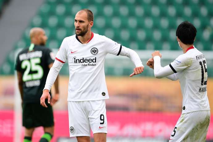 Bas Dost in action for Frankfurt
