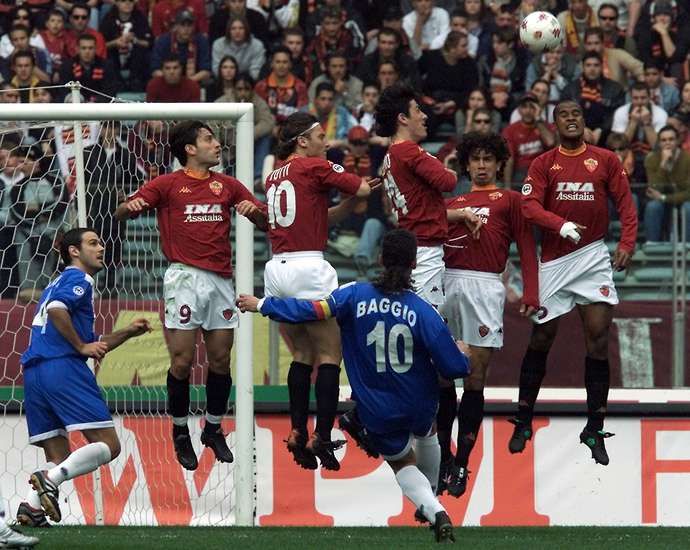 Roberto Baggio free-kick against Roma