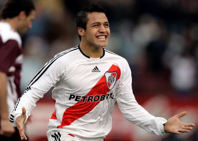Alexis Sanchez celebrates scoring for River Plate
