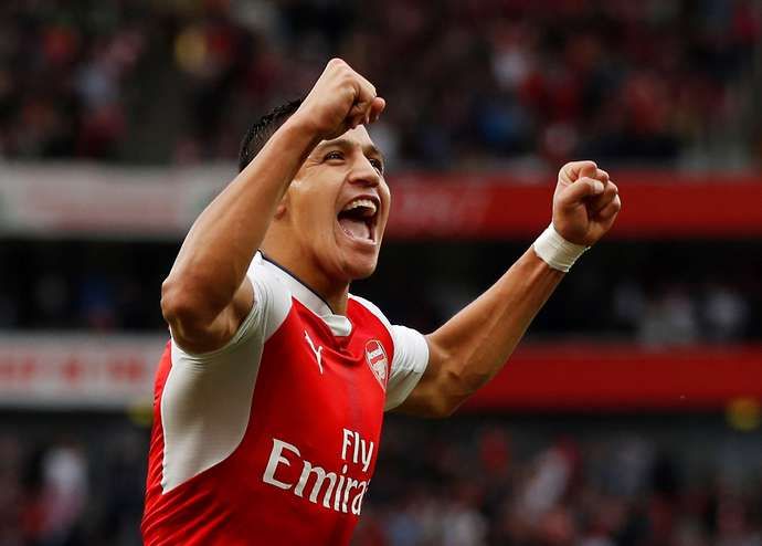 Alexis Sanchez celebrating for Arsenal 