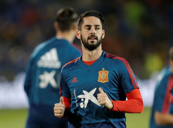 Isco warms up for Spain