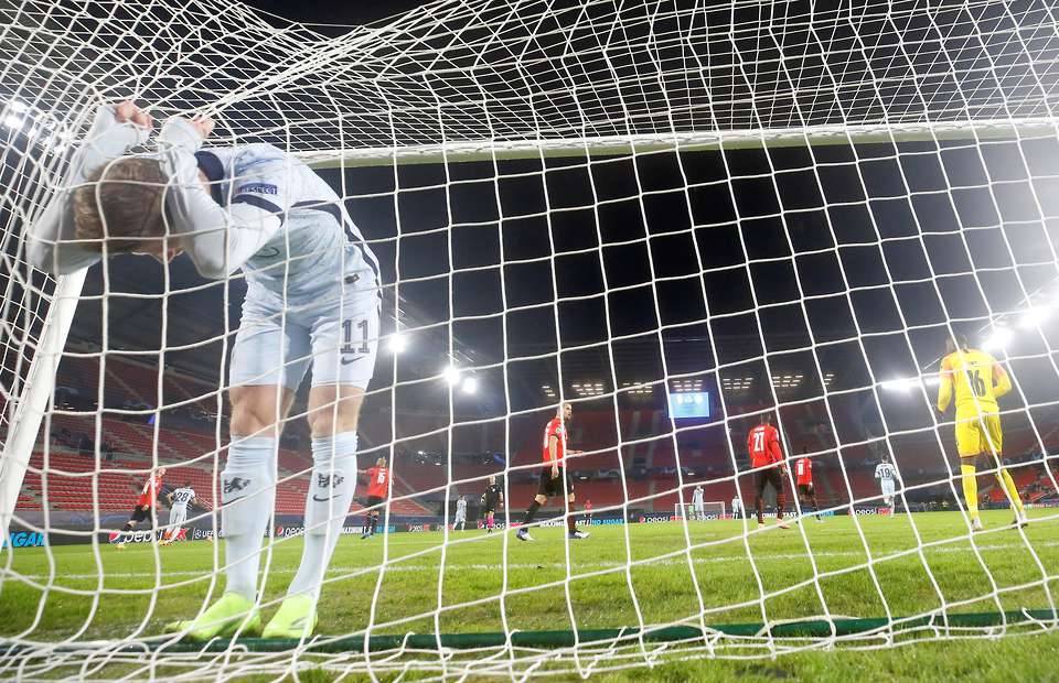 Timo Werner produces two bad misses during Chelsea's 2-1 win vs Rennes