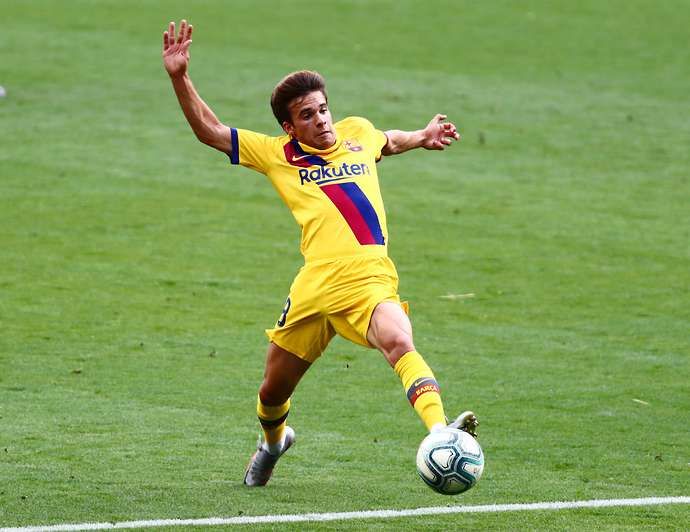 Riqui Puig in action for Barcelona