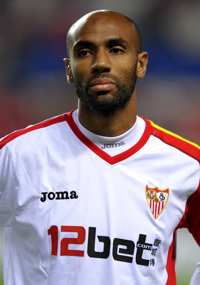Kanoute with Sevilla