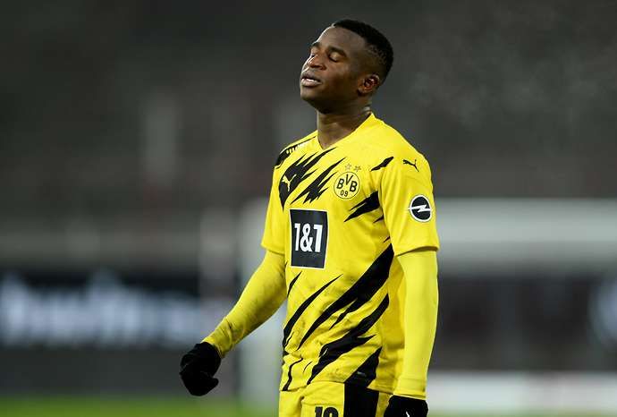 Youssoufa Moukoko in action for Dortmund