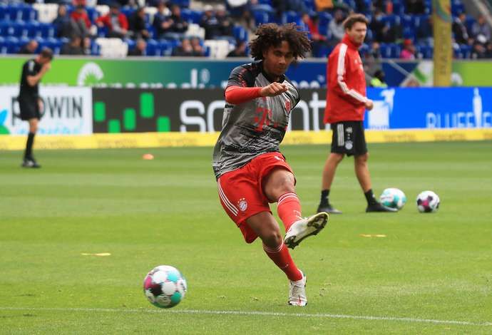 Joshua Zirkzee in action for Bayern