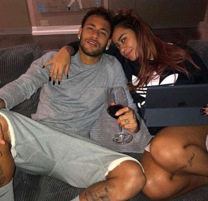 Neymar and his sister