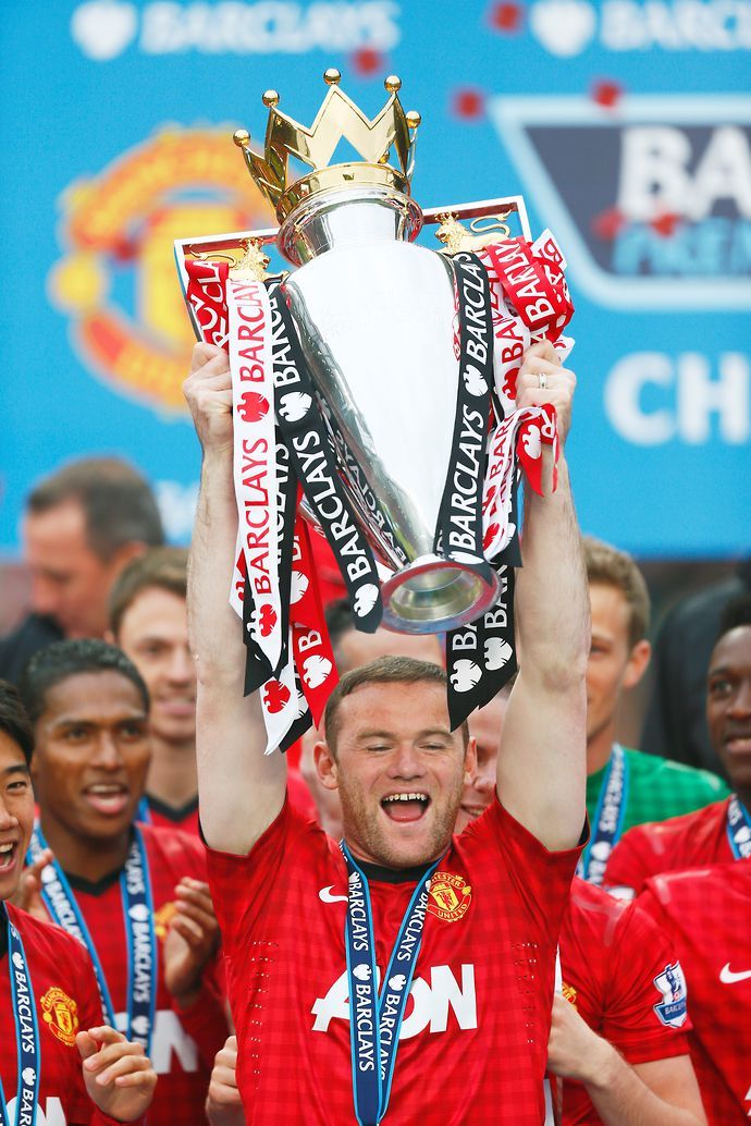 Rooney with the PL trophy