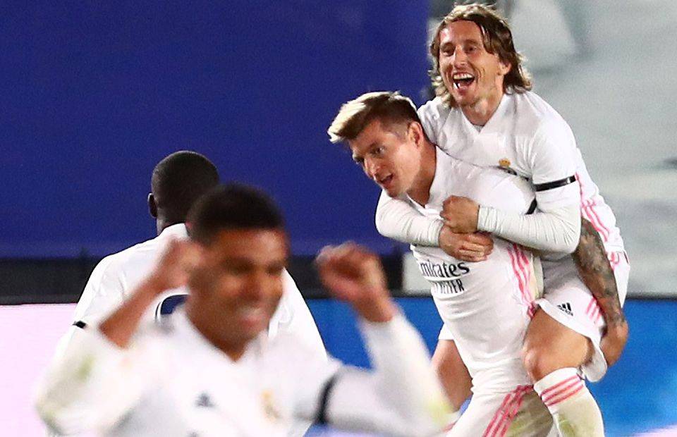 El Clasico: Real Madrid go top of La Liga with 2-1 win vs Barcelona
