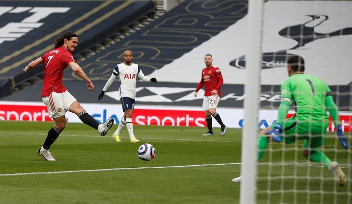 Edinson Cavani thought he had scored the opener for Man United vs Tottenham
