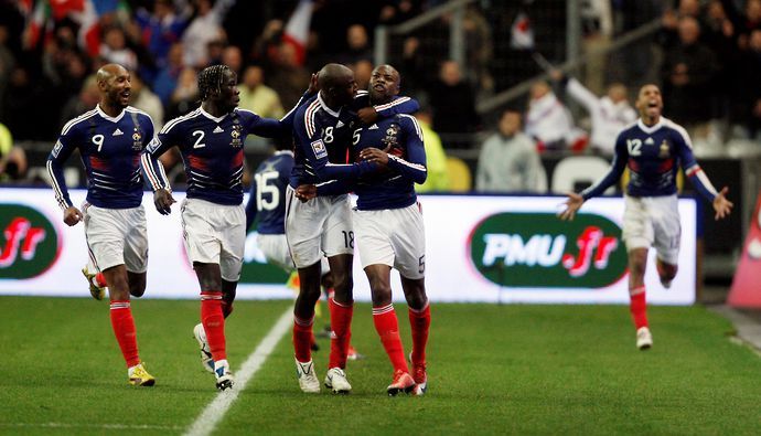 William Gallas celebrates scoring for France vs Ireland in World Cup qualifier