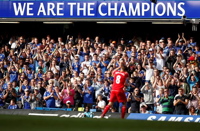 Steven Gerrard was given an ovation by Chelsea fans vs Liverpool in 2015