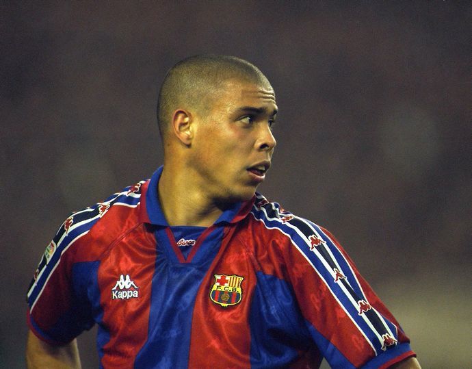 Ronaldo Nazario in action for Barcelona