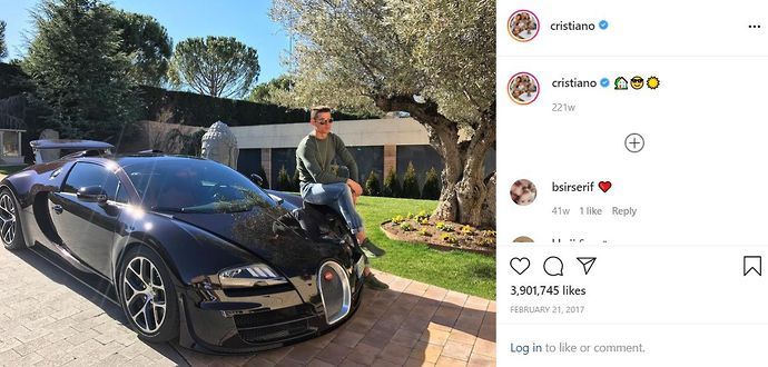 Ronaldo poses with his Bugatti Veyron (Credit: Instagram @cristiano)