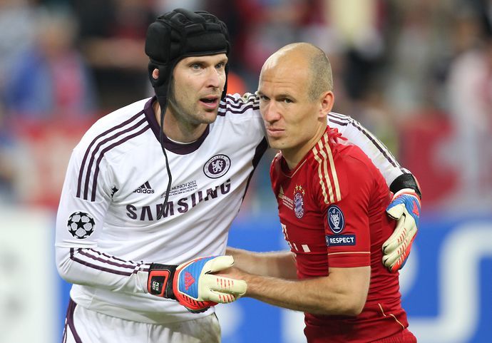 Cech & Robben in action