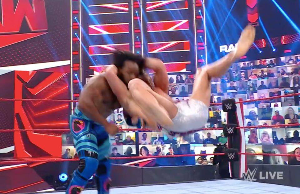 Randy Orton brilliantly responds to Riddle hitting an RKO on WWE RAW