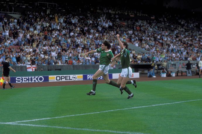 Ronnie Whelan volley for Jack Charlton's Ireland vs USSR