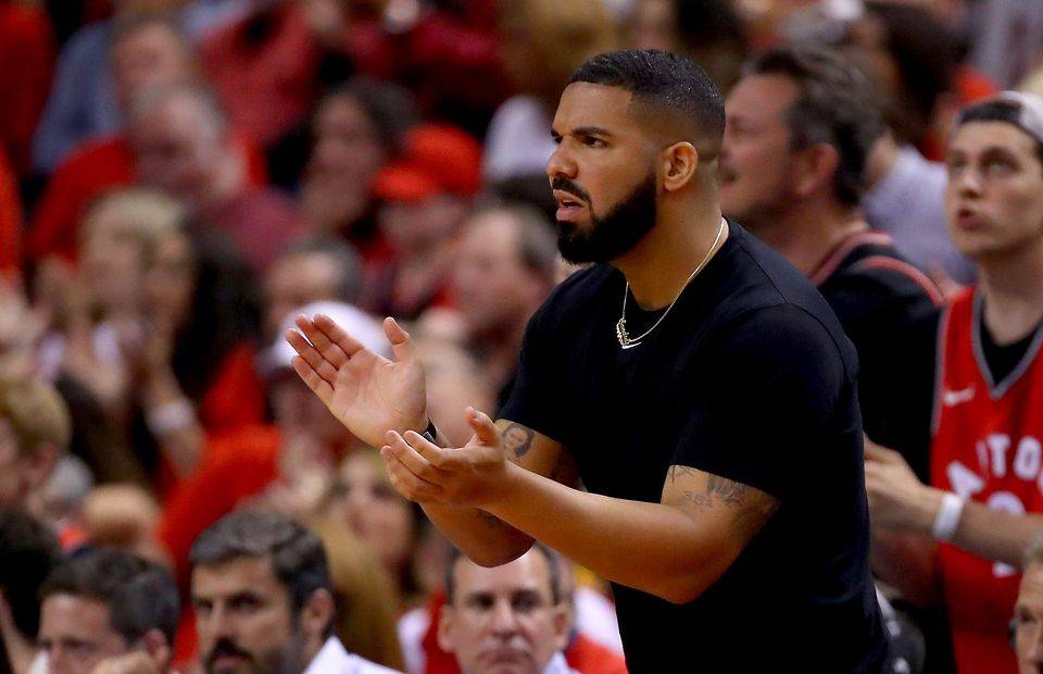 Drake shows support for women’s sport by rocking iconic WNBA hoodie on ...