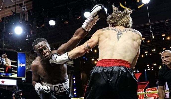 Deji came off second best to Vinnie Hacker at the YouTube vs TikTok Boxing event