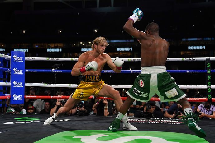 Floyd Mayweather in action against Logan Paul in exhibition match