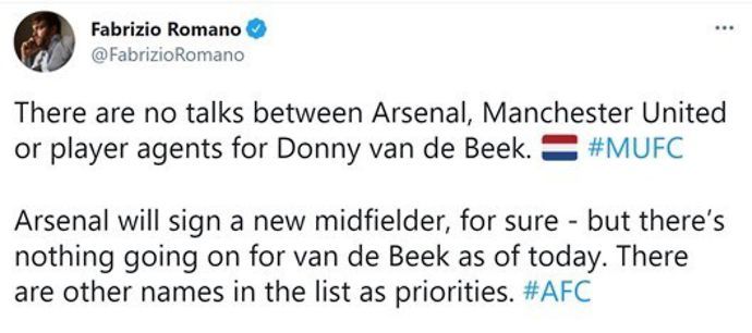 Fabrizio Romano tweets about Man United midfielder Donny van de Beek