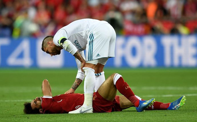 Sergio Ramos injured Mo Salah in the 2018 Champions League final