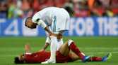 Sergio Ramos injured Mo Salah in the 2018 Champions League final