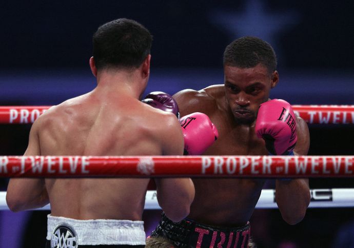 Errol Spence Jr cruises to victory over Danny Garcia