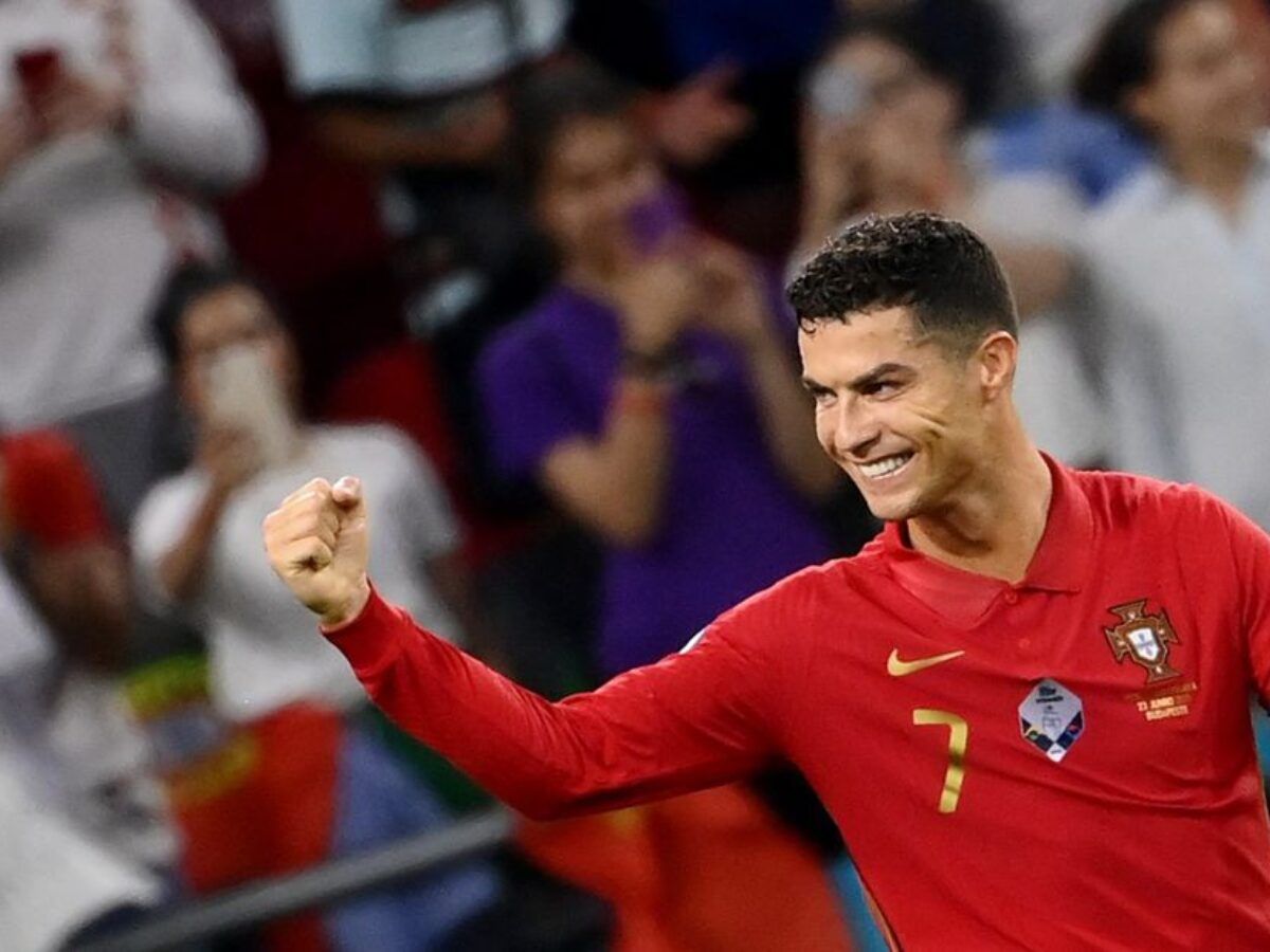 Ronaldo euro. Криштиану Роналду евро 2020. Роналдо Португалия. Роналду футболист Португалия. Криштиану Роналду Португалия евро.