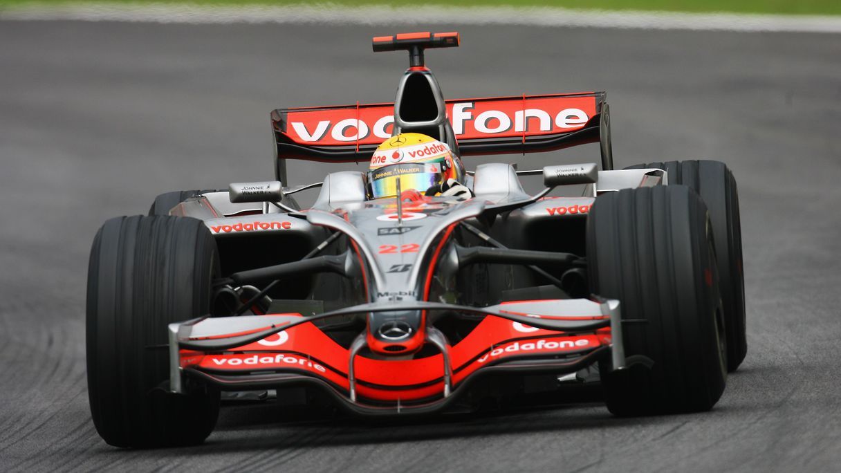 Lewis Hamilton hopes for McLaren improvement in 2023