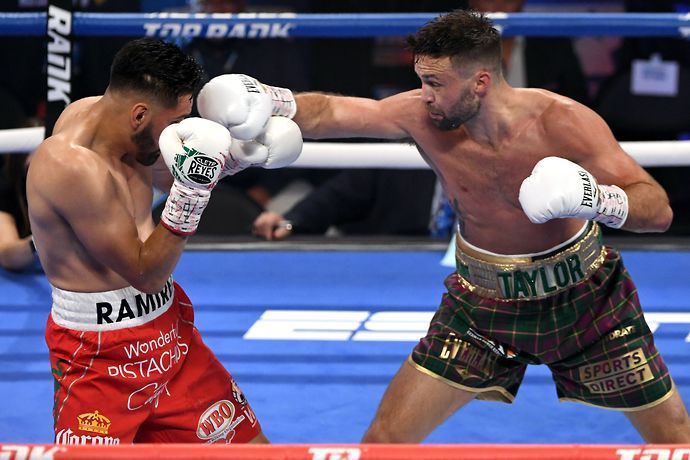 Josh Taylor added the WBC and WBO belts to his WBA, IBF and Ring titles after beating super-lightweight rival José Ramírez