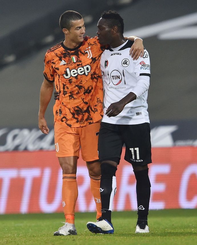 Emmanuel Gyasi with his idol, Cristiano Ronaldo