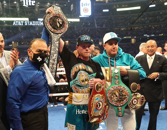 Canelo Alvarez and Caleb Plant will meet at the MGM Grand in Las Vegas on November 6.