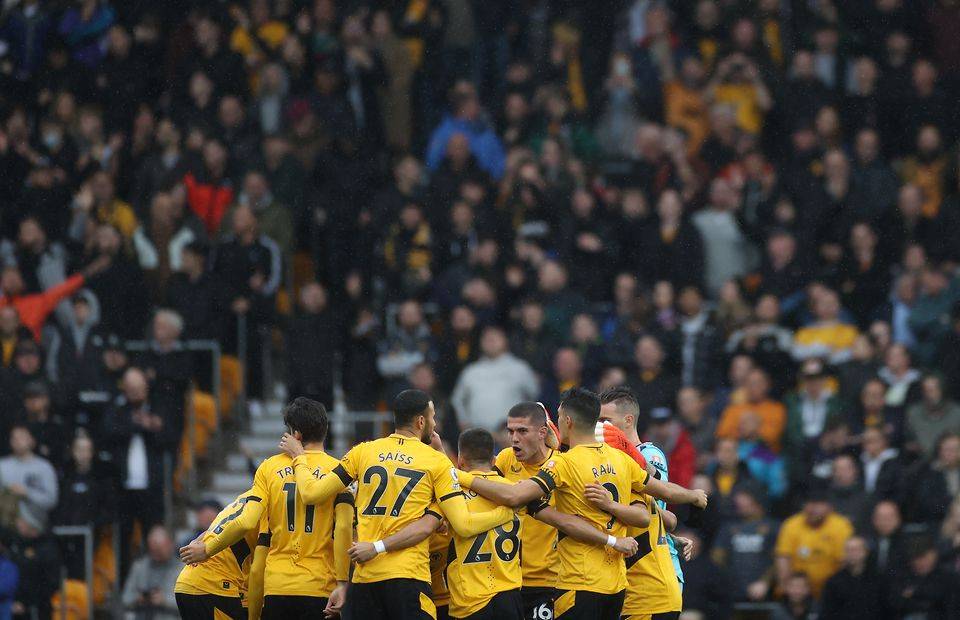 Molineux transfer news: Wolves tipped to 'tie up' deal for £9.9m ...