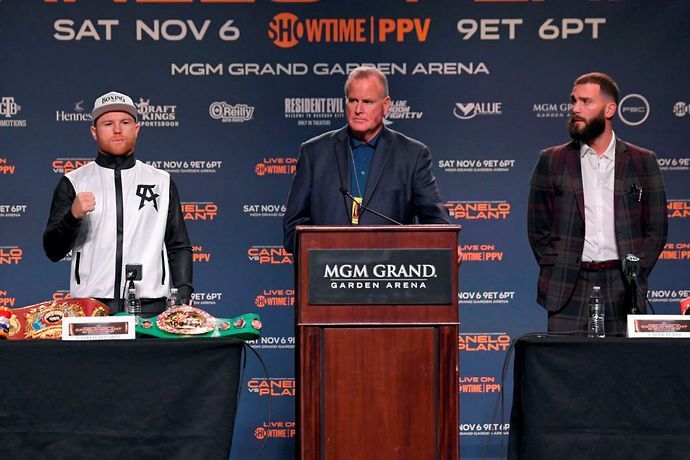 Canelo Alvarez and Caleb Plant pose at press conference ahead of weekend's fight