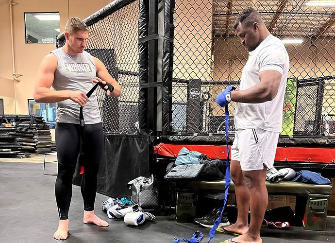 Francis Ngannou pictured with Rico Verhoeven