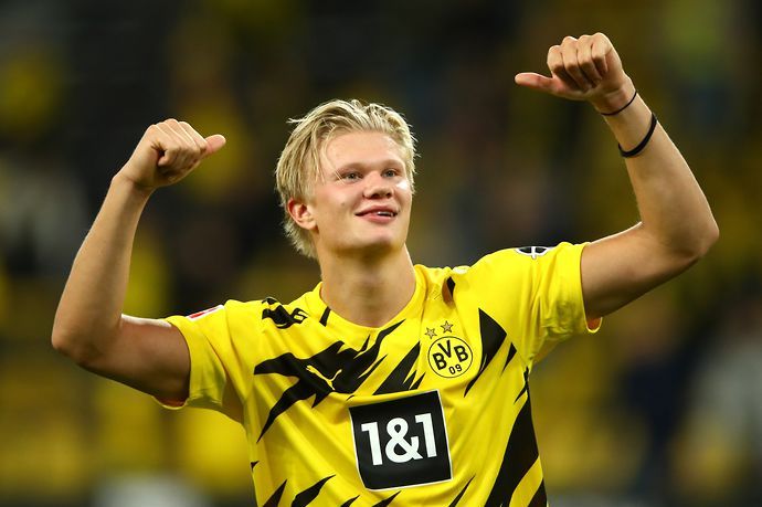 Erling Haaland playing for Borussia Dortmund