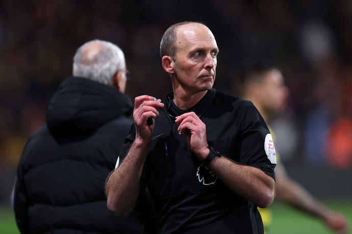 Premier League Referee Salaries How Much Do Refs Get Paid 