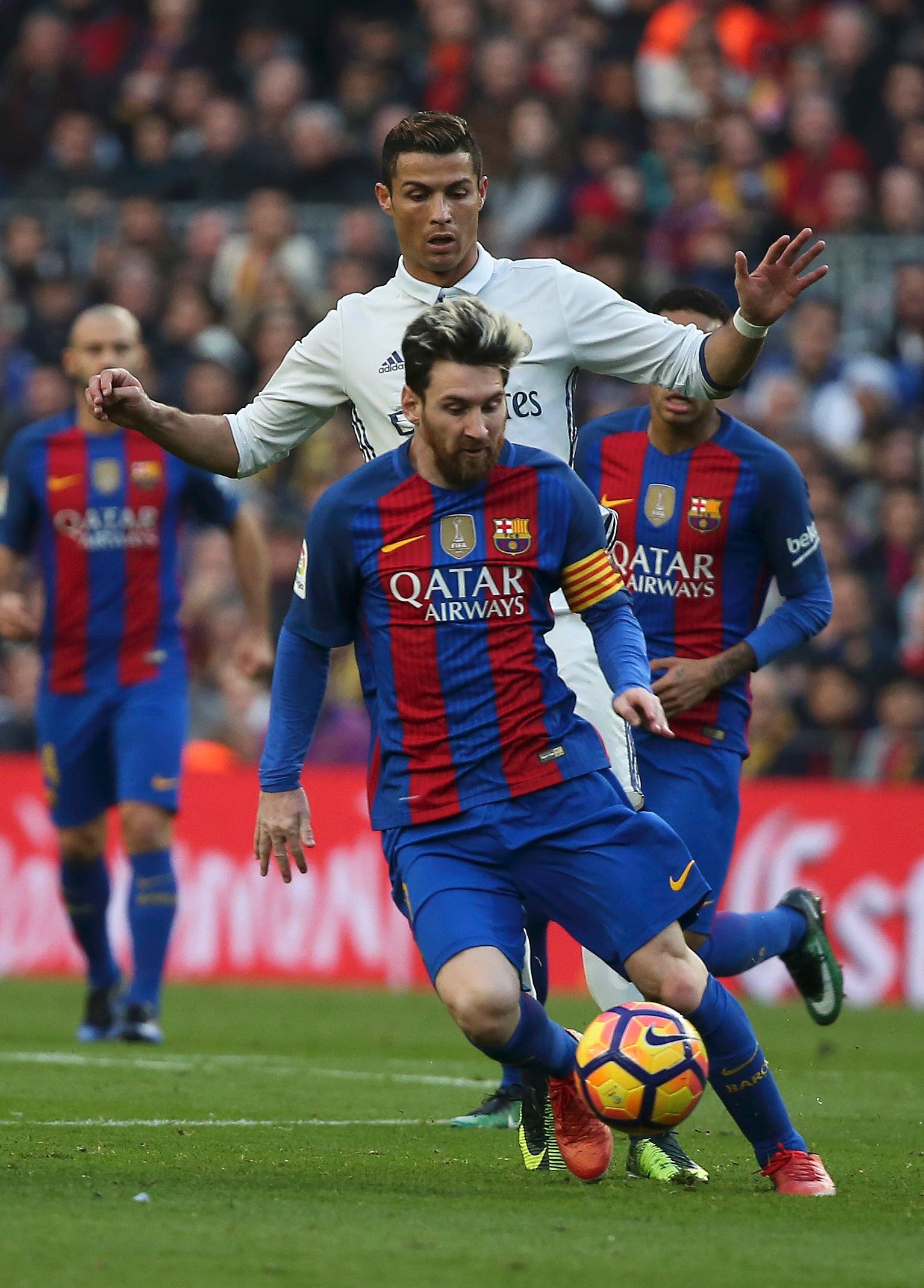 Ronaldo and Mess in action in El Clasico.
