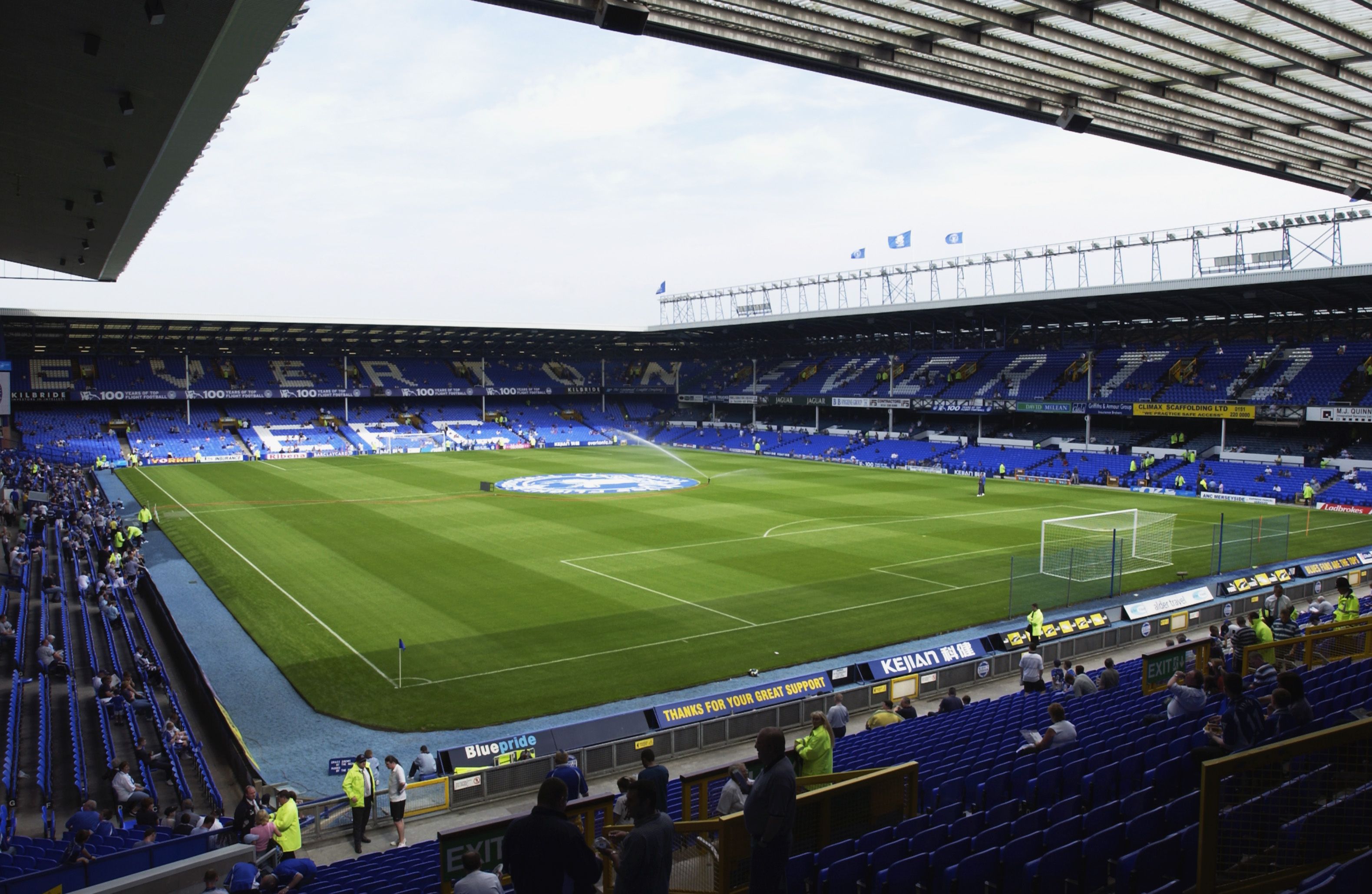 General view of the Everton v Tottenham Hotspur Barclaycard Premiership match.