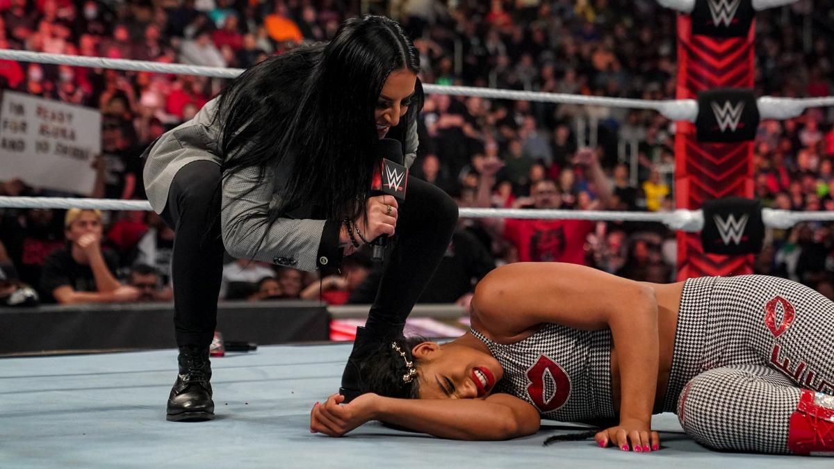 Sonya Deville attacks Bianca Belair on WWE Monday Night Raw