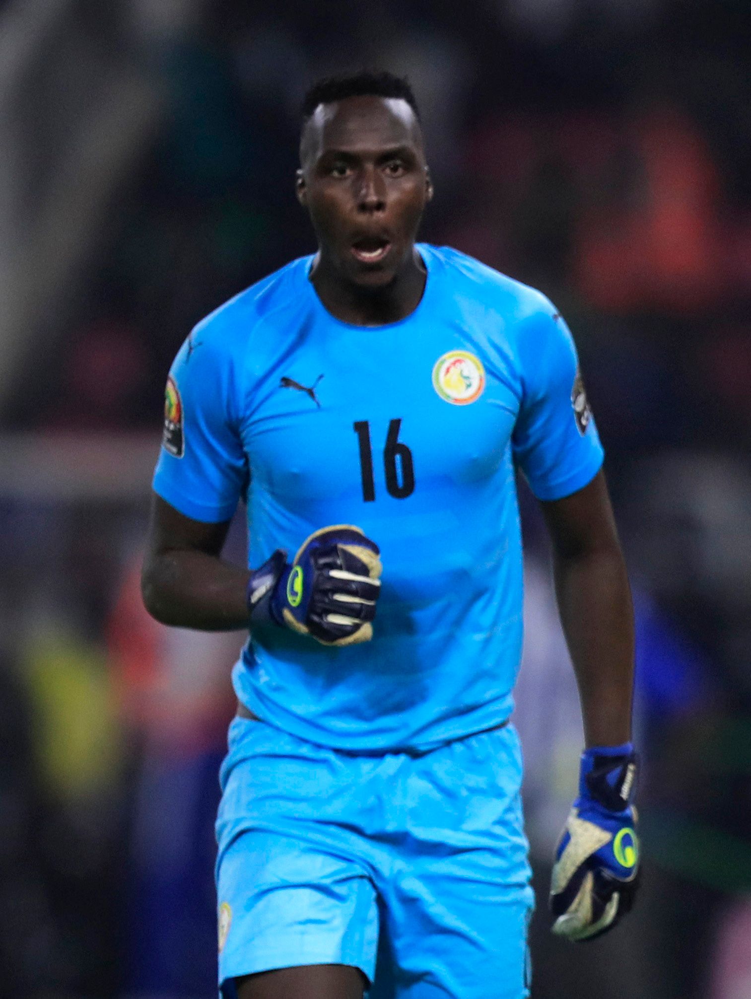 Chelsea's Mendy playing for Senegal.