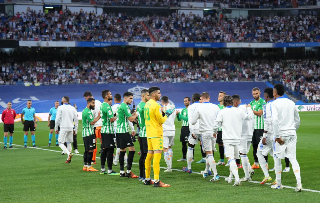 Real Madrid and Real Betis gave each other a guard of honour before their match at the Bernabeu to commemorate their trophy wins in the 2021/22 season.